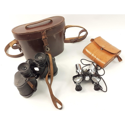 538 - A pair of cased BASS & STROUD 6x C.F.10 binoculars in original leather case.  Optically good and... 