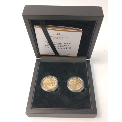 67 - From the London Mint - a boxed set of The King George V First World War first and last year gold sov... 