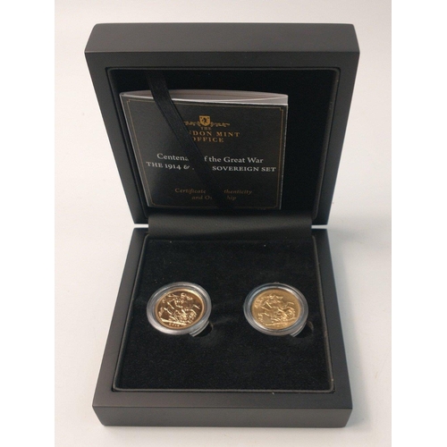 68 - From The London Mint Office - a boxed set of 2 gold sovereigns - Centenary of the Great War 1914 &am... 