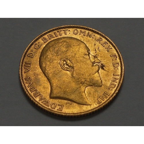 72 - An Edward VII 22ct gold half sovereign dated 1907,#72