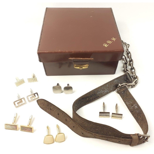 79 - A very attractive and useful gents travel jewellery case containing six pairs of cufflinks and a kil... 