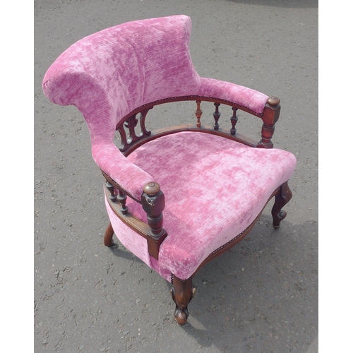 385 - A second stylish pink velour bedroom chair on original ceramic castors standing 73cm to the top of t... 