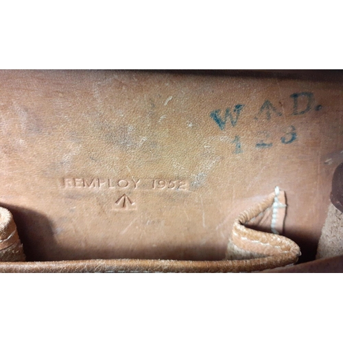 123 - A military stamped leather sporran by REMPLOY 1952, great quality practical sporran, 23cmlength#123... 