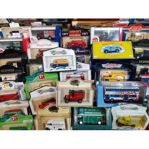 190 - A box of collectable car models to include several each of 7UP and Guinness, MATCHBOX 1937 GMC van C... 