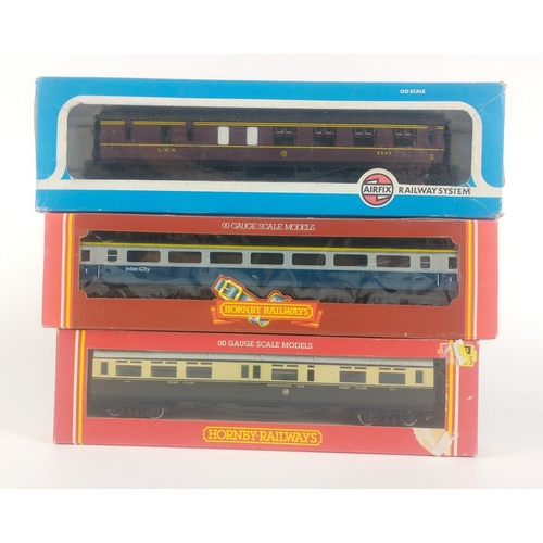 223 - Two HORNBY carriages - R.425 BR Inter-City coach Mk III 1st class open, R.458 GWR composite restaura... 