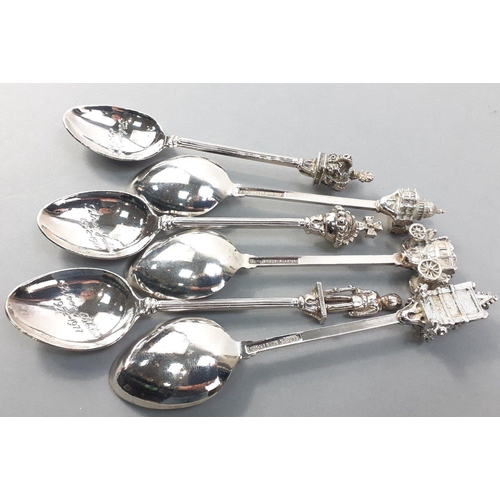 43 - A 1977 set of six plated Jubilee spoons in good condition.#56