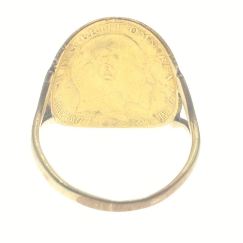 7A - A well worn Edward VII gold half sovereign ring  within indistinct marks to the shank but independen... 