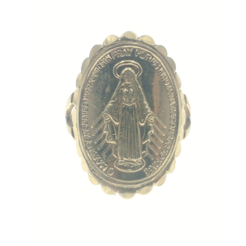 7C - A 375 fully hallmarked gold ring with a religious theme. Size L Gross weight 3.1g approx.#13