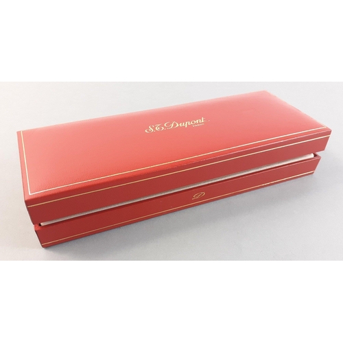 104B - Two St Dupont 'Laque de chine' ballpoint pens in a St Dupont of Paris red presentation box. Thinner ... 