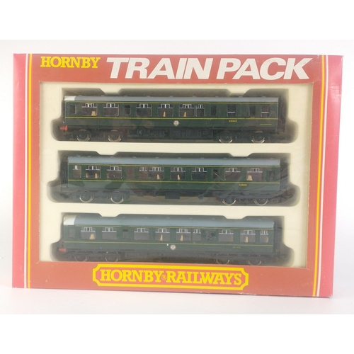 203 - A HORNBY R.369 BR 3 car diesel multiple unit class 110, 3 carriage train pack in good lightly run co... 