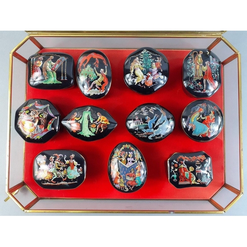 262 - Franklin Mint Porcelain Music Box collection.  Masterpieces Of The Russian Ballet. Eleven lovely pie... 