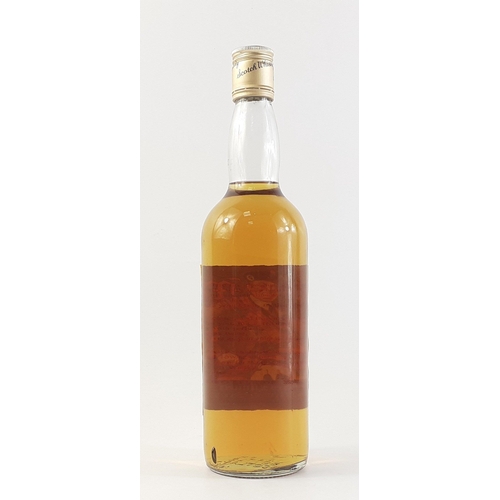 186 - A bottle of vintage SANDY MACNAB blended Scotch Whisky 75cl. This is a legendary blend produced by L... 