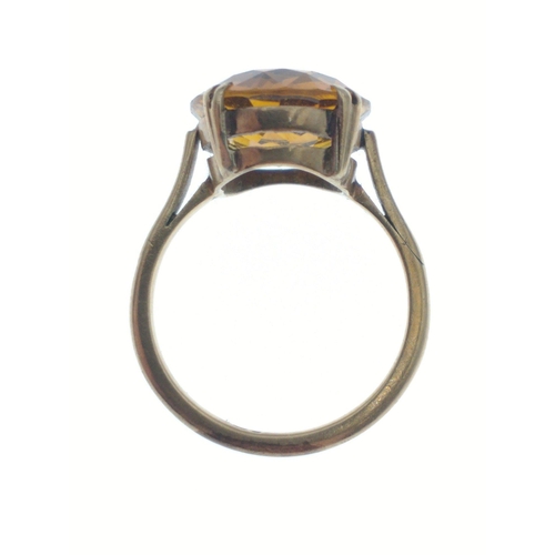 3 - A 9ct gold ring with large amber coloured centre stone. Size N. Gross weight 3.6g approx.#3