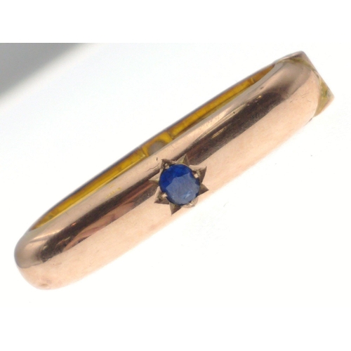 25 - BEAUTIFUL! A 375 stamped tie-pin with central blue stone - gross weight 2.90g approx#25