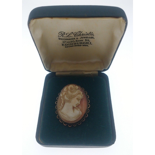 27 - An attractive cameo brooch length 3.5cm approx, metal frame with indistinct marks#27