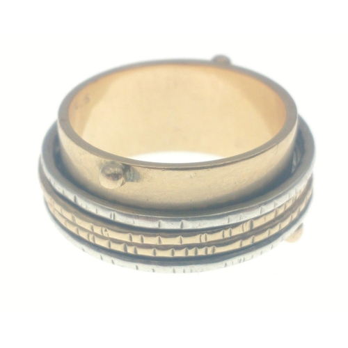 102 - A 14K Canadian gold band with 4 outer bands 2 gold and 2 x 925 . Size N, gross weight 9.2g approx#10... 