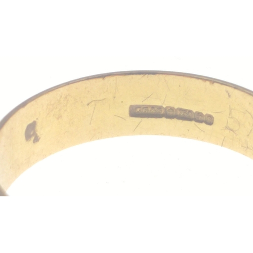 84 - An 18ct gold band, size R, weight 4.5g approx#84