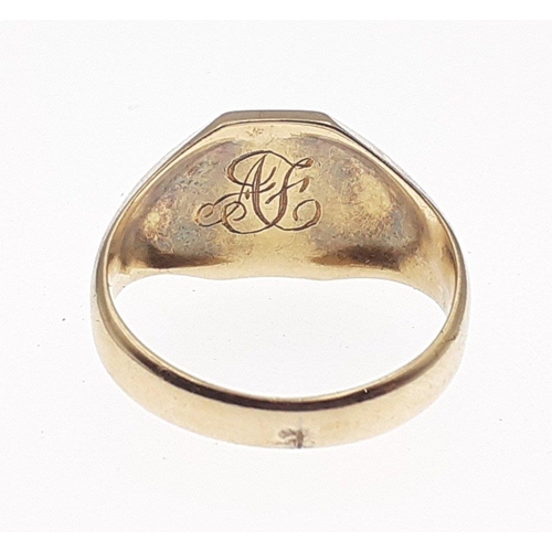 85 - A gent's 18ct gold signet ring, size N, weight 4.95g approx#85