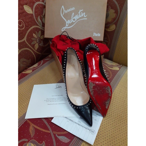 322 - Ladies SHOES SHOES SHOES!  SIZE 5.5 with original box and receipts and felt shoe bags....

Genuine C... 