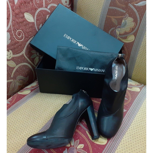 323 - Ladies SHOES SHOES SHOES!  SIZE 5 with original box and receipt copy and ARMANI shoe bag....

Genuin... 