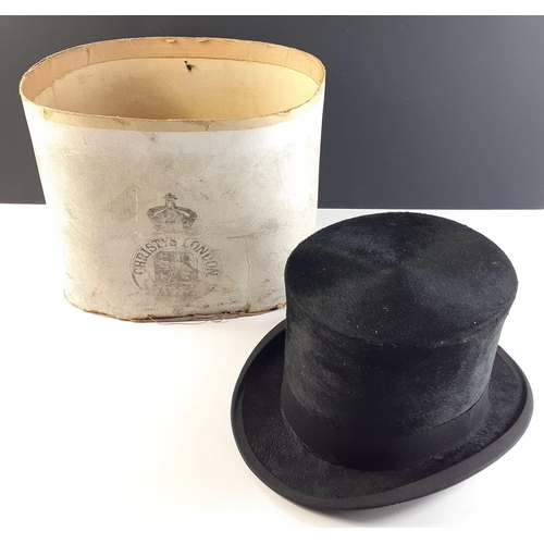 466 - A VINTAGE CHRISTY'S of LONDON boxed top hat retailed by J.S. Walker of Preston & Fleetwood - int... 