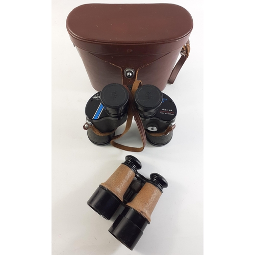 652 - A pair of SWIFT AUDUBON MKII binoculars, 8.5 x 44 extra wide field, in original case.  Appear in goo... 