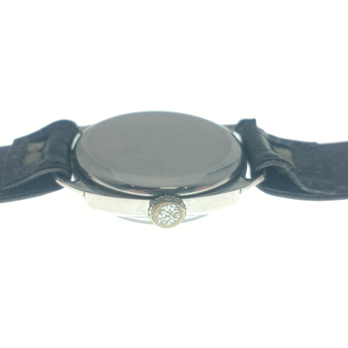 105 - A vintage gent's ROTARY SUPER SPORTS watch, ticking away with a gentle wind.#106