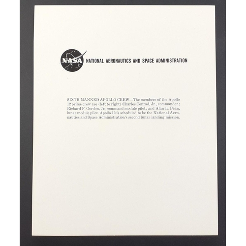 127B - NASA APOLLO MANNED MISSION CREW MEMBER PHOTOGRAPHS! A great collection of historical NASA memorabili... 