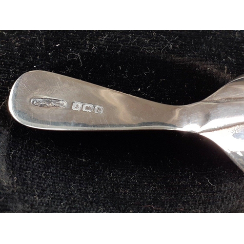 21 - An attractive christening silver spoon with full hallmarks in presentation box, Birmingham 1941. Len... 