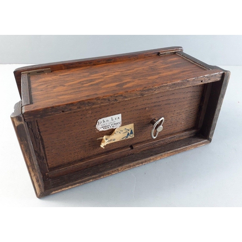 74 - A small vintage musical wooden jewellery box in working order.  Measures 19 x 9 x 9cm approx#75