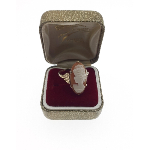 33 - A 9ct stamped gold cameo ring size O, gross weight 3.0g approx in presentation box#34