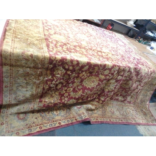 166 - A VERY LARGE vintage Persian carpet 400cm x 275cm 913ft x 9ft approx) approx with signs of wear but ... 