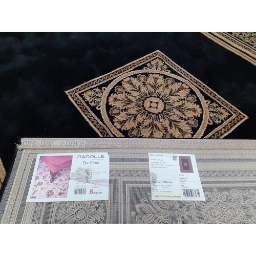 169 - A lovely large RAGOLLE DA VINCI pattern large rug in excellent condition.  Measures 160 x 230 cm app... 