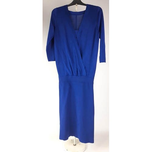 392 - A black and white fully lined dress by KAREN MILLEN, size 10 and a knitted REISS dress in blue with ... 