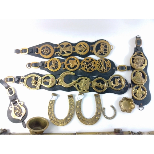 89 - A great lot of horse brasses, a brass garden rose, shoe horn, lucky horse shoes, and others#12