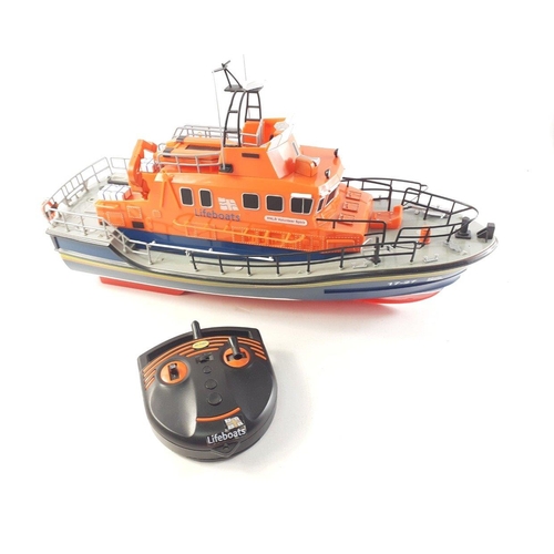 131 - Large RNLI model lifeboat 'Volunteer Spirit' 17-27 with remote control.  Untested#151