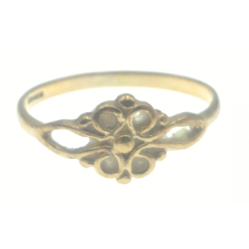 15M - A 375 stamped yellow gold ring size N weight 1.42g approx#27