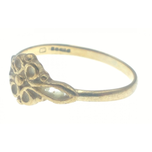 15M - A 375 stamped yellow gold ring size N weight 1.42g approx#27