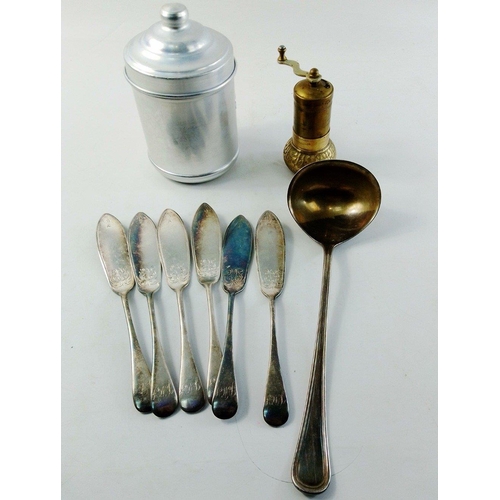 31 - Small silver plated lot comprising ladle and six butter knives as well as an aluminium coffee jar an... 