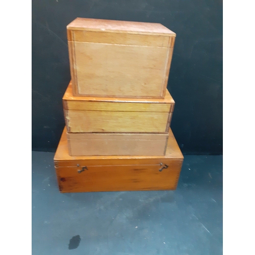 380 - NICE QUALITY! - A collection of handmade wooden boxes suitable for collectors or storage solutions e... 