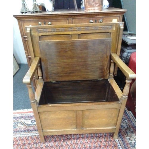 86 - A lovely MONKS TABLE in good useable condition. Stands 95cm tall to back top. A very useable handy p... 