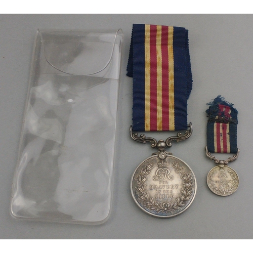 104 - WWI war medal GEORGE V Military Medal awarded to M2-052308 L.Cpl. G. H. Crow ARMY SERVICE CORPS with... 