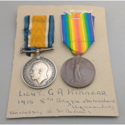 124 - WWI medal pair 8th ARGYLL AND SUTHERLAND HIGHLANDERS awarded to Lieut. G. A. Kinnear of the Universi... 