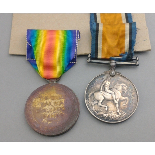 124 - WWI medal pair 8th ARGYLL AND SUTHERLAND HIGHLANDERS awarded to Lieut. G. A. Kinnear of the Universi... 