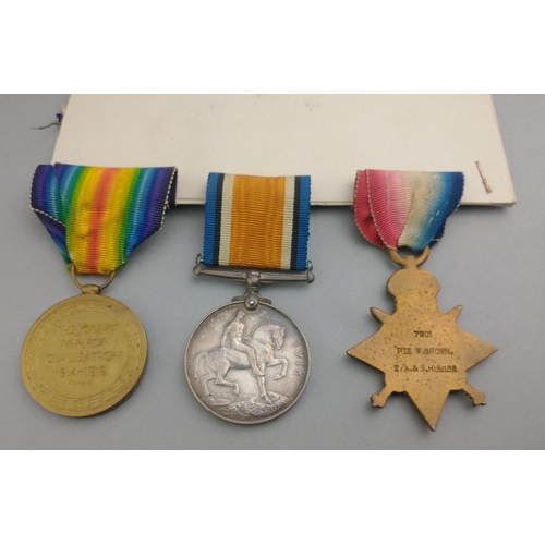 126 - WWI medal trio ARGYLL AND SUTHERLAND HIGHLANDERS awarded to 7901 Pte. W. K. Brown comprising 1914 St... 