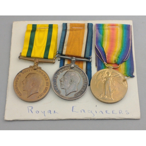 218 - WWI medal trio ROYAL ENGINEERS awarded to 191923 Cpl. S. Smith comprising scarce Territorial Oversea... 