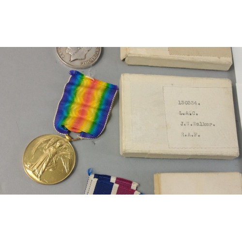 231 - A very scare  WWI RAF MERITORIOUS SERVICE MEDAL casualty group with Death Plaque to L.C.M. J W Walke... 