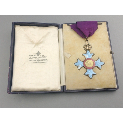 259 - GARRARD & Co CBE Commander of the British Empire Medal in fitted case complete with ribbon.  Min... 