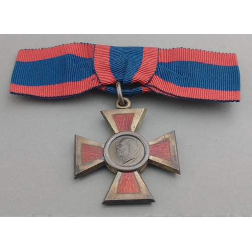 263 - GEORGE V Royal Red Cross Medal 2nd class with ribbon in GARRARDS & Co presentation box#274