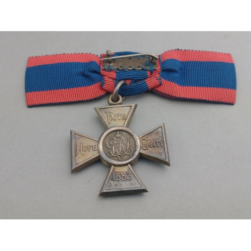 263 - GEORGE V Royal Red Cross Medal 2nd class with ribbon in GARRARDS & Co presentation box#274